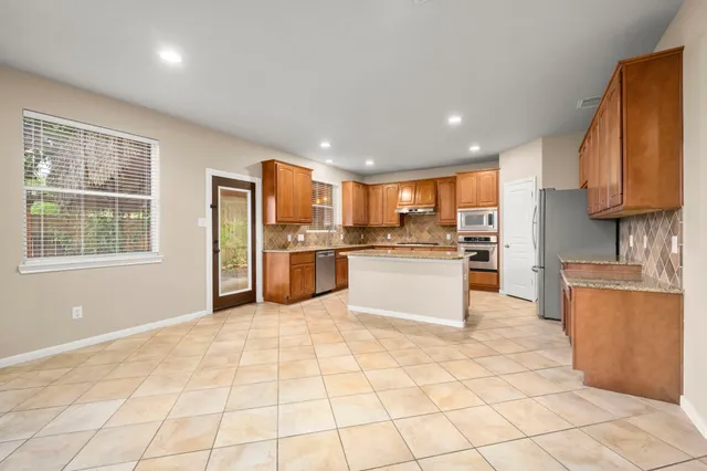 $3,400 | 17439 Memorial Mills Drive, Spring, TX 77379