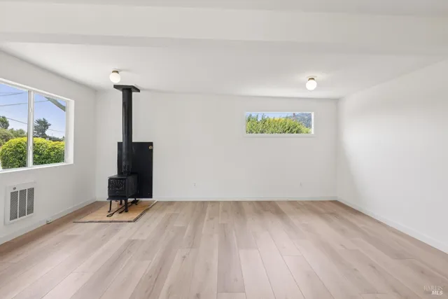 $985,000 | 11150 Sir Francis Drake Boulevard, Point Reyes Station, CA 94956