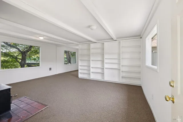 $985,000 | 11150 Sir Francis Drake Boulevard, Point Reyes Station, CA 94956