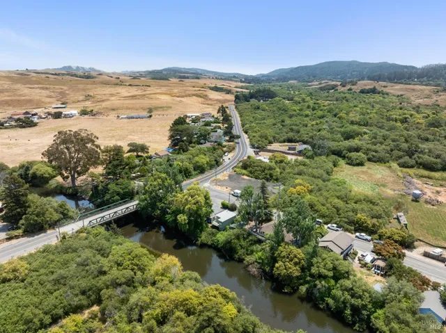 $985,000 | 11150 Sir Francis Drake Boulevard, Point Reyes Station, CA 94956