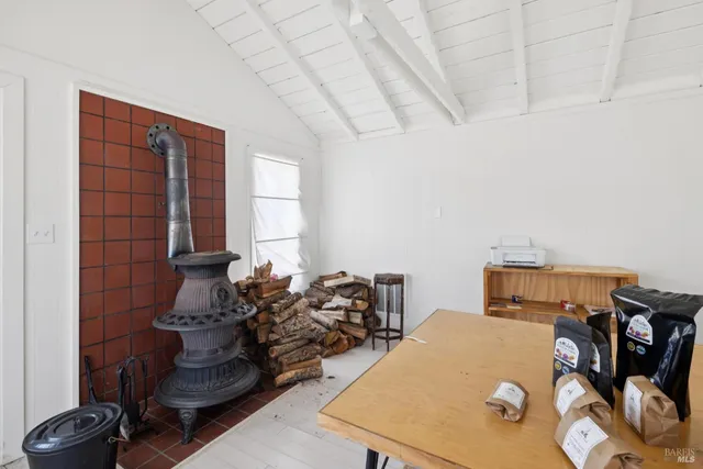 $985,000 | 11150 Sir Francis Drake Boulevard, Point Reyes Station, CA 94956