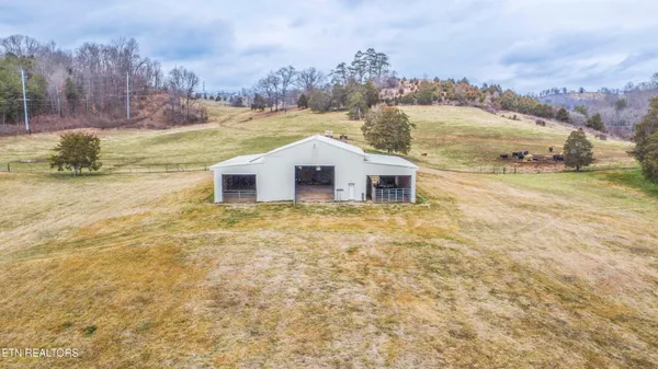 $929,900 | 180 Ailor Gap Road, Maynardville, TN 37807