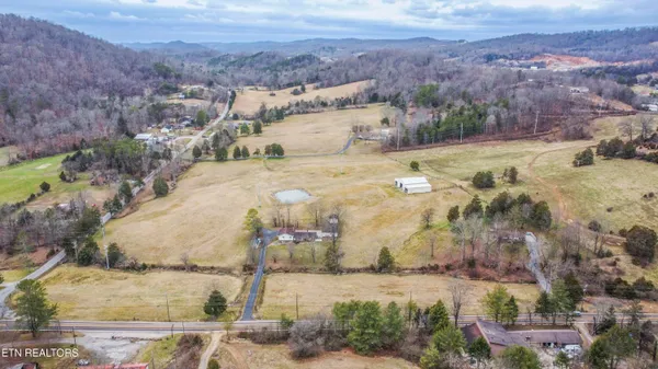 $929,900 | 180 Ailor Gap Road, Maynardville, TN 37807