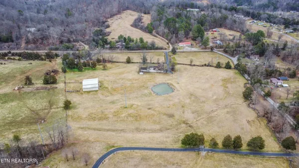 $929,900 | 180 Ailor Gap Road, Maynardville, TN 37807