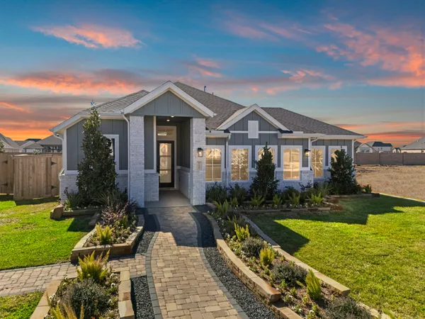 $398,990 | 4614 Crater Run Drive, Texas City, TX 77539
