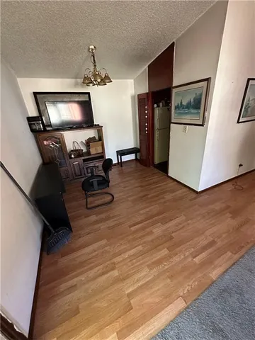 $379,000 | 8430-8432 Kessler Street, Overland Park, KS 66212