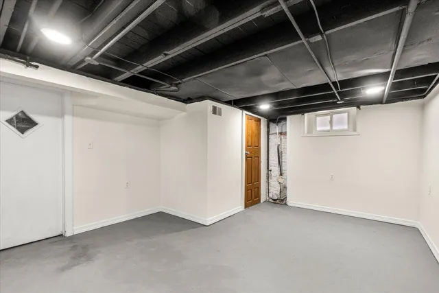 $269,900 | 332 North Avenue, Aurora, IL 60505