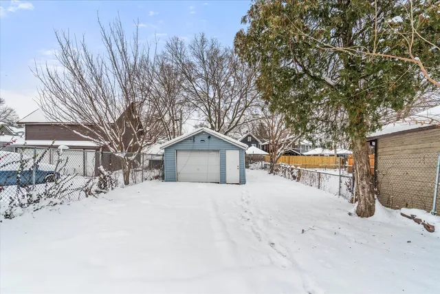 $269,900 | 332 North Avenue, Aurora, IL 60505