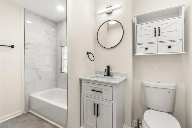 $269,900 | 332 North Avenue, Aurora, IL 60505