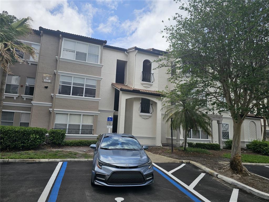 5132 Conroy Road, Unit 932 Orlando, FL 32811 - Photo 1 of 21