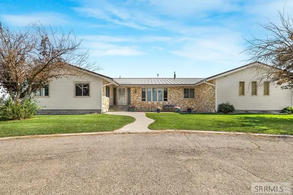 $750,000 | 9898 North 35th West, Idaho Falls, ID 83402