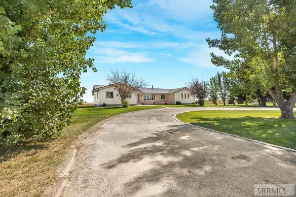 $750,000 | 9898 North 35th West, Idaho Falls, ID 83402