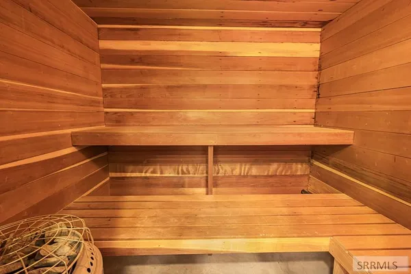 $750,000 | 9898 North 35th West, Idaho Falls, ID 83402