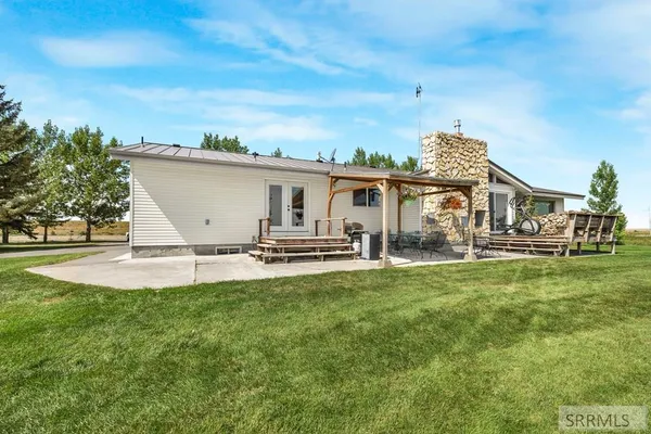 $750,000 | 9898 North 35th West, Idaho Falls, ID 83402