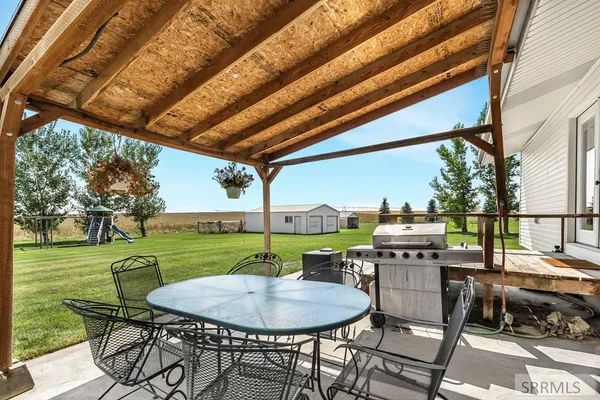 $750,000 | 9898 North 35th West, Idaho Falls, ID 83402