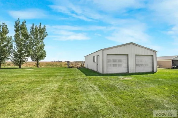 $750,000 | 9898 North 35th West, Idaho Falls, ID 83402