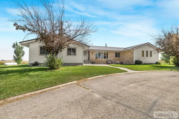 $750,000 | 9898 North 35th West, Idaho Falls, ID 83402