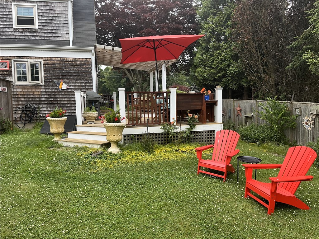 7 Boulevard East Middletown, RI 02842 - Photo 19 of 23