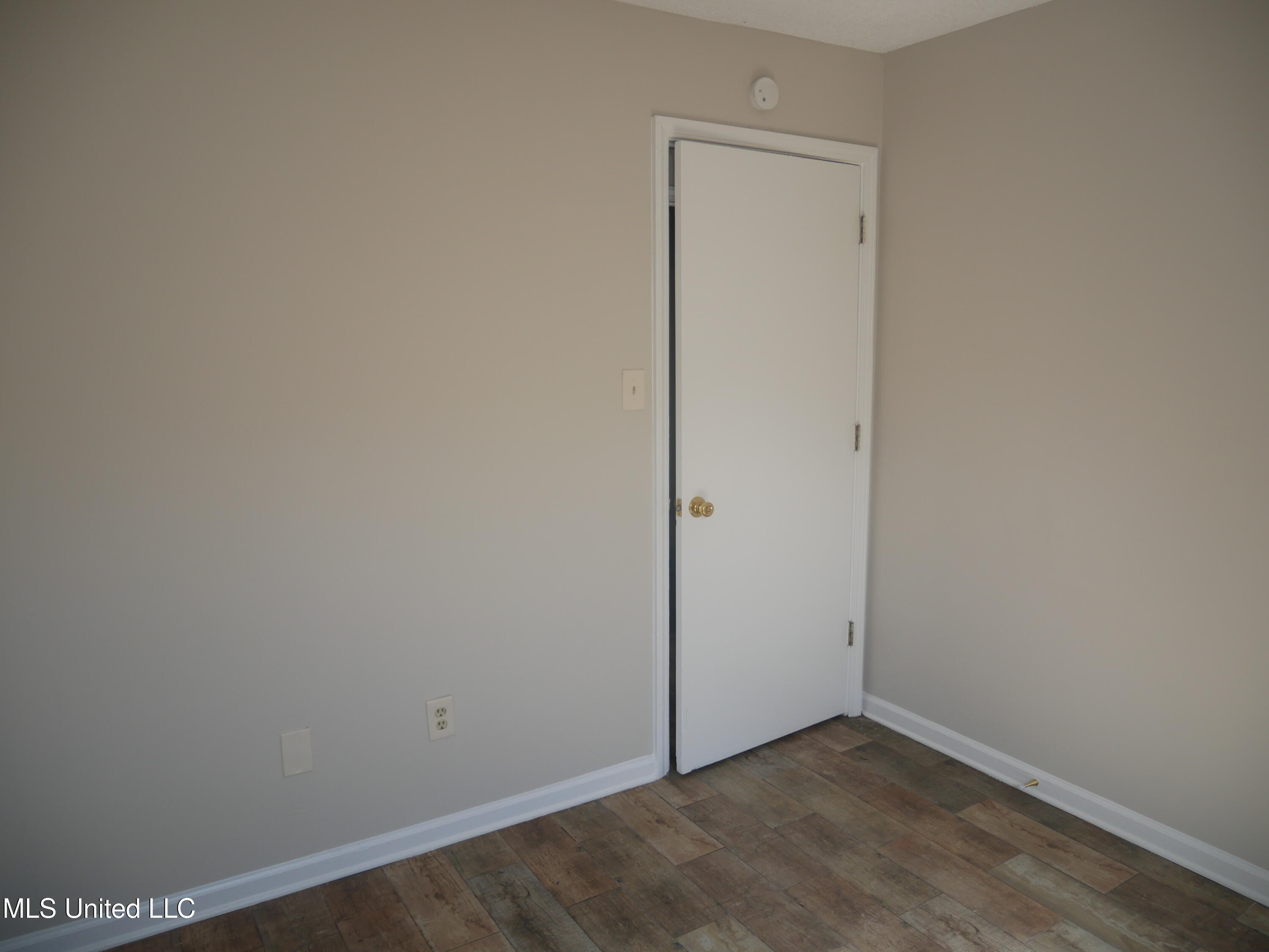 354 Darrell Cove Hernando, MS 38632 - Photo 13 of 14 P1070440