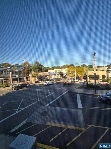 $2,600 | 50 Glen Avenue, Glen Rock, NJ 07452