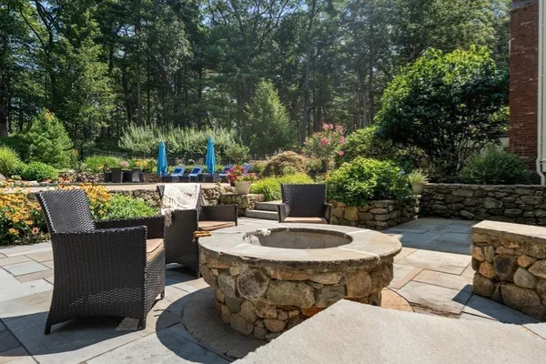 $3,249,500 | 137 Lake Street, Sherborn, MA 01770