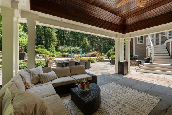 $3,249,500 | 137 Lake Street, Sherborn, MA 01770