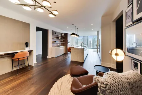 $2,550,000 | 363 East Wacker Drive, Unit 2506, Chicago, IL 60601