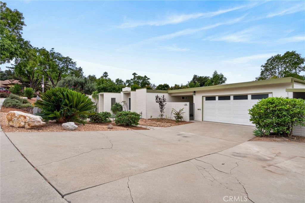 1184 Lyndhurst Drive Riverside, CA 92507 - Photo 40 of 54