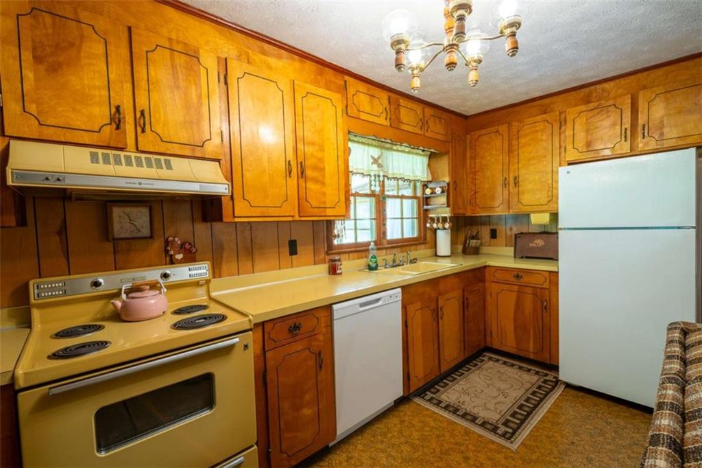1434 Culpepper Road Northeast Calhoun, GA 30701 - Photo 4 of 17