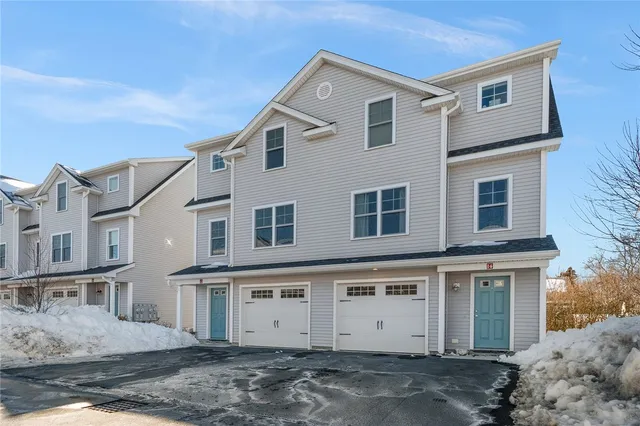 $500,000 | 12 Mariner Way, Newport, RI 02842