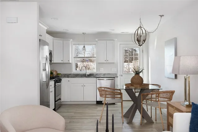 $500,000 | 12 Mariner Way, Newport, RI 02842