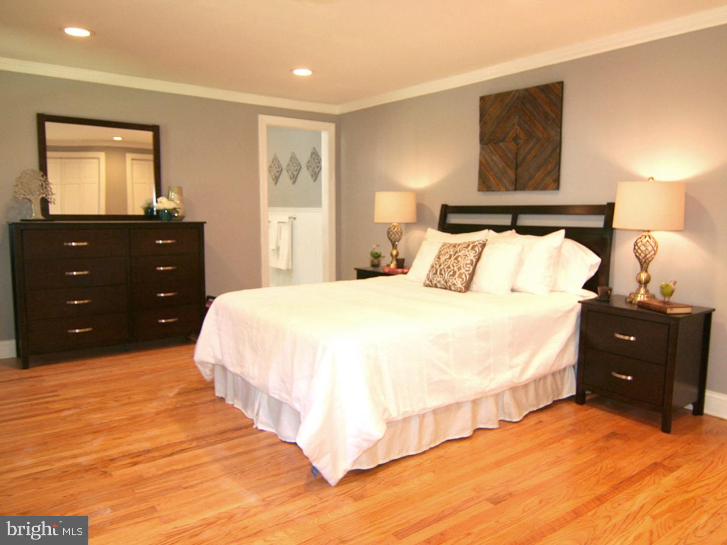 62 Arlington Road Devon, PA 19333 - Photo 16 of 25 Bedroom - Main