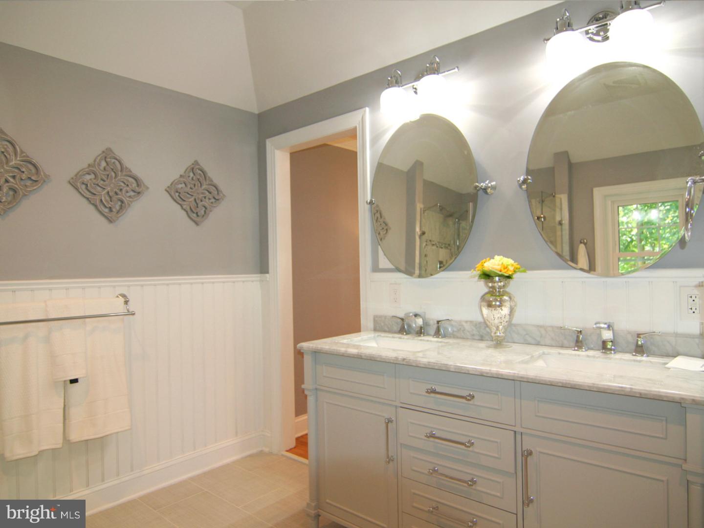 62 Arlington Road Devon, PA 19333 - Photo 18 of 25 Bathroom