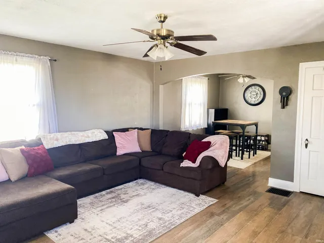 $125,000 | 424 East South Street, Winchester, IN 47394