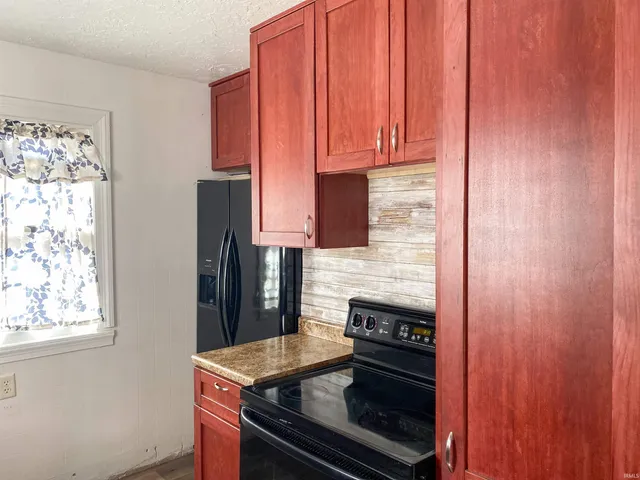 $125,000 | 424 East South Street, Winchester, IN 47394