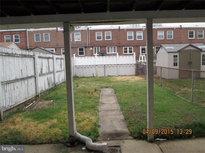 11731 Millbrook Road Philadelphia, PA 19154 - Photo 3 of 14 Back Yard