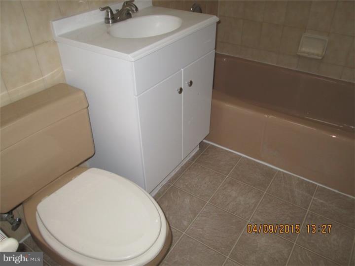 11731 Millbrook Road Philadelphia, PA 19154 - Photo 10 of 14 Bathroom