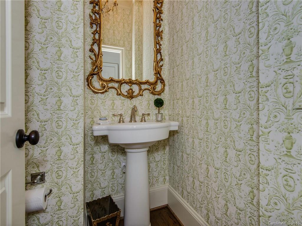 1914 Providence Road, Unit B Charlotte, NC 28211 - Photo 14 of 24 Gallery Image 14