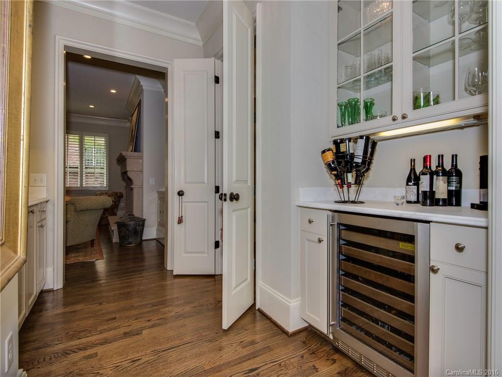 1914 Providence Road, Unit B Charlotte, NC 28211 - Photo 4 of 24 Gallery Image 4