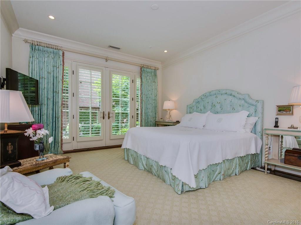 1914 Providence Road, Unit B Charlotte, NC 28211 - Photo 6 of 24 Gallery Image 6