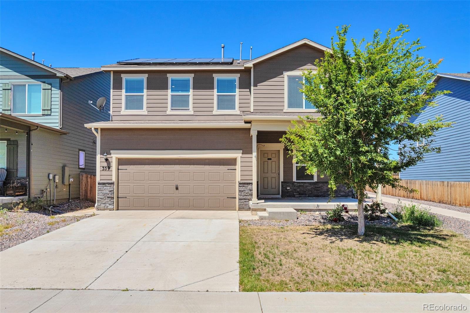 359 Maple Street Bennett, CO 80102 - Photo 2 of 26