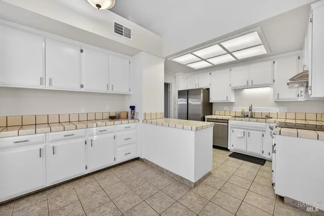 $435,000 | 1330 Blackberry Court, Dixon, CA 95620