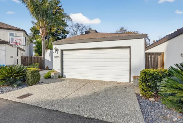 $435,000 | 1330 Blackberry Court, Dixon, CA 95620