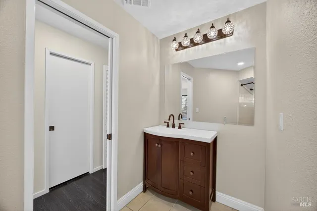 $435,000 | 1330 Blackberry Court, Dixon, CA 95620