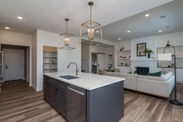 $765,000 | 2132 Deerwood Drive, North Mankato, MN 56003