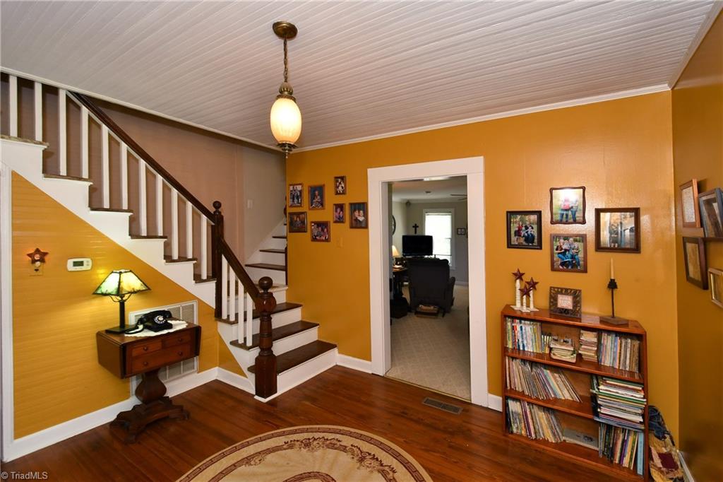 8911 Red Bank Road Germanton, NC 27019 - Photo 4 of 30 Gallery Image 4