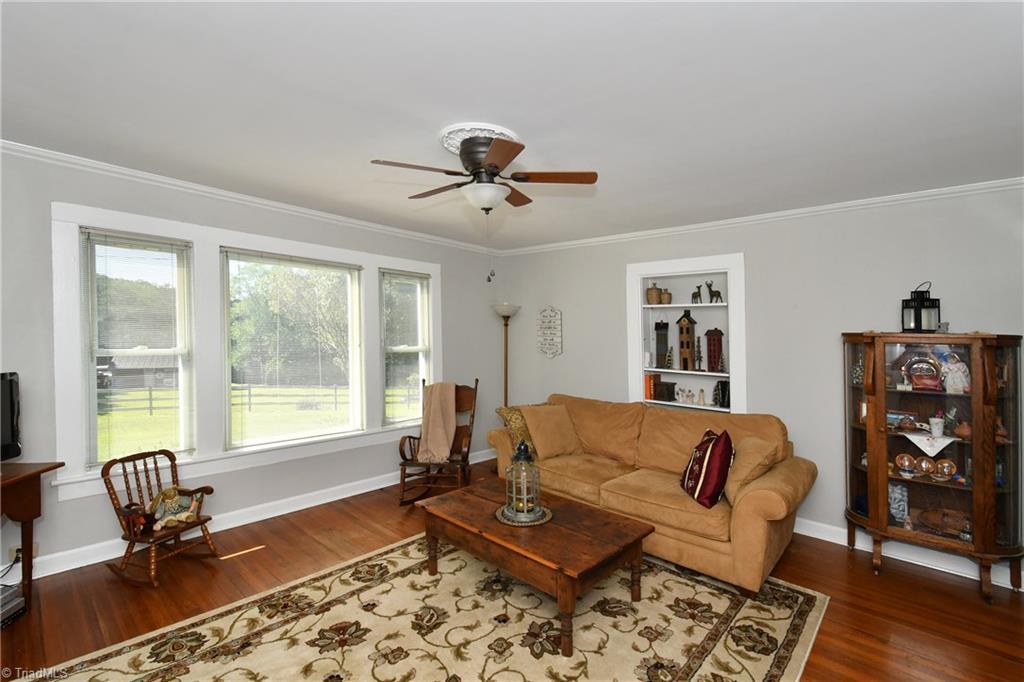 8911 Red Bank Road Germanton, NC 27019 - Photo 5 of 30 Gallery Image 5