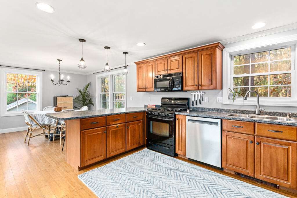 5 Parker Ridge Road Biddeford, ME 04005 - Photo 12 of 38 DSC09941