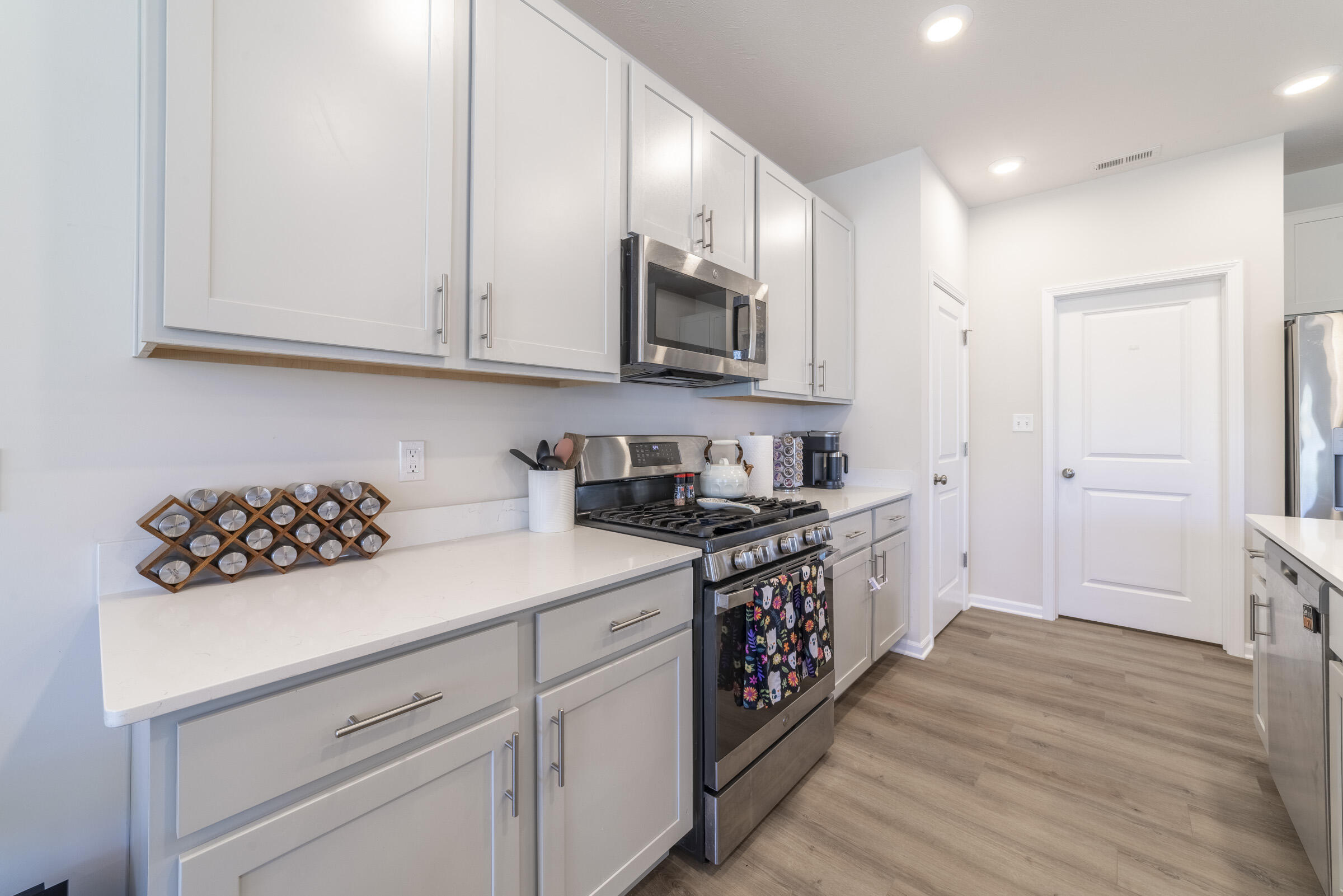 4352 Reflection Place Valparaiso, IN 46385 - Photo 18 of 37 2400x1601