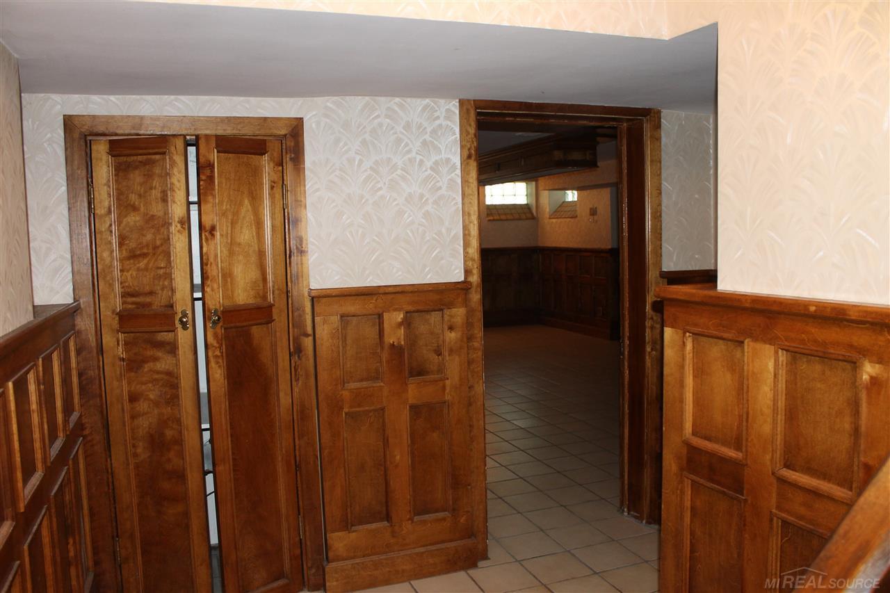 796-798 Trombley Road Grosse Pointe, MI 48230 - Photo 37 of 54 31303729-36.JPG